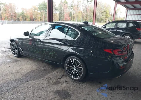 2023 BMW 530E xDrive из США, поврежденный, VIN WBA33AG09PCN96540